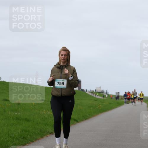 04.05.2025 - 8. Wedeler Halbmarathon Yannick Fuchs http://msf.ph/oto/7828986 04.05.2025 11:35:56 Laufen 759 meine-sportfotos.de