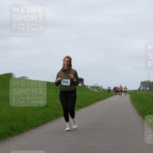 04.05.2025 - 8. Wedeler Halbmarathon Yannick Fuchs http://msf.ph/oto/7828994 04.05.2025 11:35:56 Laufen 759 meine-sportfotos.de