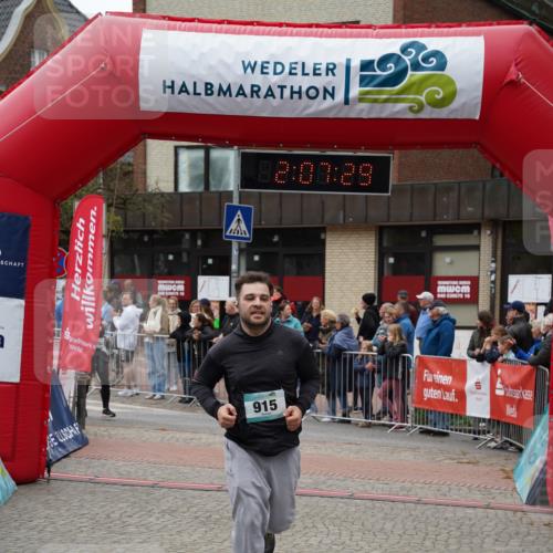 04.05.2025 - 8. Wedeler Halbmarathon Felixshl http://msf.ph/oto/7829024 04.05.2025 12:07:27 Ziel 553, 915 meine-sportfotos.de