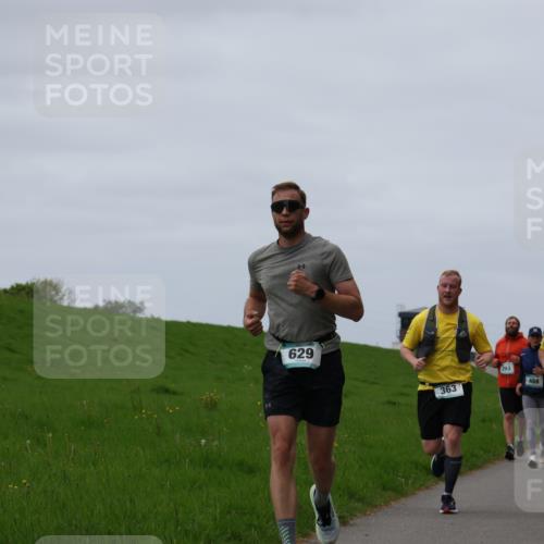 04.05.2025 - 8. Wedeler Halbmarathon Yannick Fuchs http://msf.ph/oto/7829069 04.05.2025 11:36:18 Laufen 629, 363, 293, 488, 364 meine-sportfotos.de