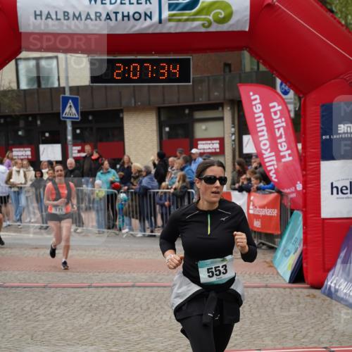 04.05.2025 - 8. Wedeler Halbmarathon Felixshl http://msf.ph/oto/7829111 04.05.2025 12:07:32 Ziel 95, 171, 553 meine-sportfotos.de
