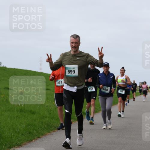 04.05.2025 - 8. Wedeler Halbmarathon Yannick Fuchs http://msf.ph/oto/7829161 04.05.2025 11:36:24 Laufen 293, 599, 434, 488, 125 meine-sportfotos.de