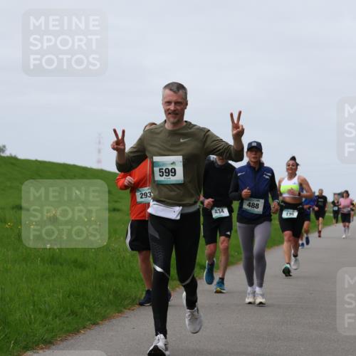04.05.2025 - 8. Wedeler Halbmarathon Yannick Fuchs http://msf.ph/oto/7829162 04.05.2025 11:36:24 Laufen 293, 599, 434, 488, 125 meine-sportfotos.de
