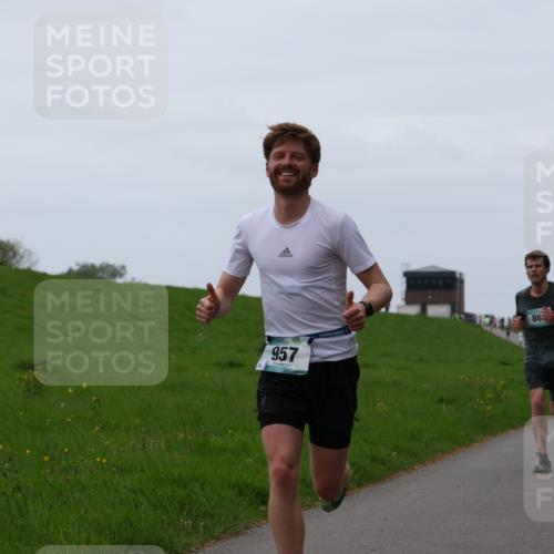04.05.2025 - 8. Wedeler Halbmarathon Yannick Fuchs http://msf.ph/oto/7829165 04.05.2025 11:17:11 Laufen 957, 86 meine-sportfotos.de