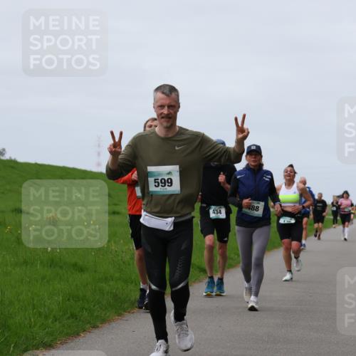 04.05.2025 - 8. Wedeler Halbmarathon Yannick Fuchs http://msf.ph/oto/7829166 04.05.2025 11:36:24 Laufen 599, 434, 88, 12 meine-sportfotos.de