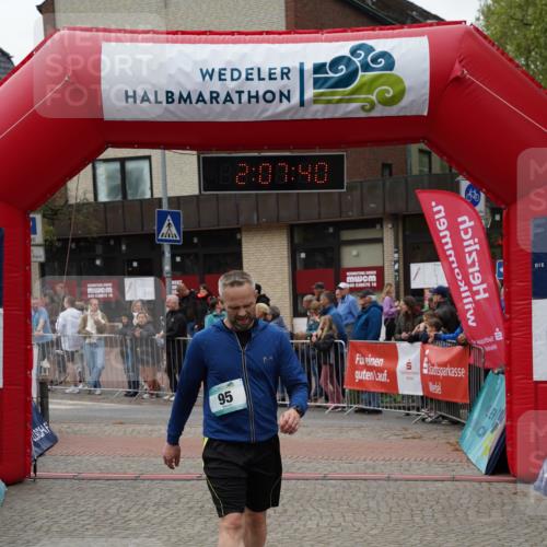 04.05.2025 - 8. Wedeler Halbmarathon Felixshl http://msf.ph/oto/7829204 04.05.2025 12:07:37 Ziel 95, 171 meine-sportfotos.de