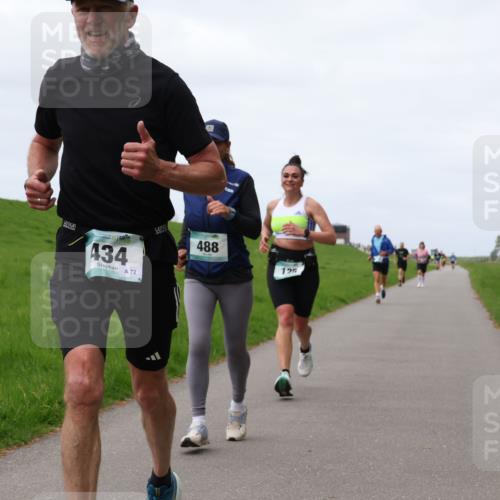 04.05.2025 - 8. Wedeler Halbmarathon Yannick Fuchs http://msf.ph/oto/7829296 04.05.2025 11:36:30 Laufen 434, 72, 488, 125 meine-sportfotos.de