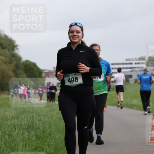04.05.2025 - 8. Wedeler Halbmarathon Yannick Fuchs http://msf.ph/oto/7829304 04.05.2025 11:17:29 Laufen 498, 878 meine-sportfotos.de