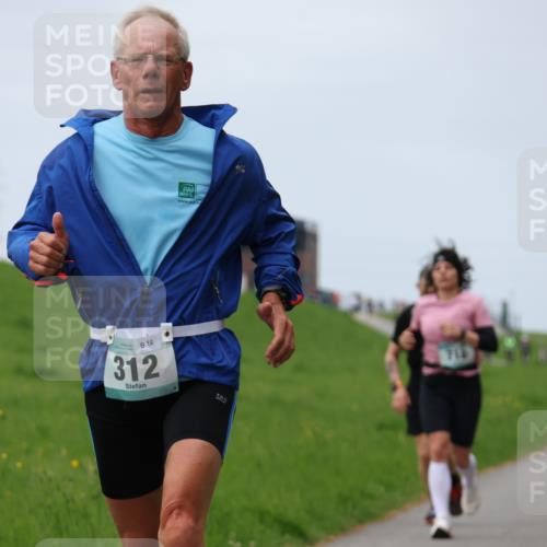 04.05.2025 - 8. Wedeler Halbmarathon Yannick Fuchs http://msf.ph/oto/7829383 04.05.2025 11:36:35 Laufen 16, 312, 716 meine-sportfotos.de