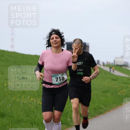 04.05.2025 - 8. Wedeler Halbmarathon Yannick Fuchs http://msf.ph/oto/7829451 04.05.2025 11:36:39 Laufen 710 meine-sportfotos.de