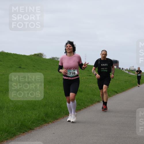 04.05.2025 - 8. Wedeler Halbmarathon Yannick Fuchs http://msf.ph/oto/7829483 04.05.2025 11:36:41 Laufen 710 meine-sportfotos.de