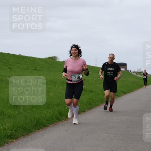 04.05.2025 - 8. Wedeler Halbmarathon Yannick Fuchs http://msf.ph/oto/7829492 04.05.2025 11:36:41 Laufen 710 meine-sportfotos.de