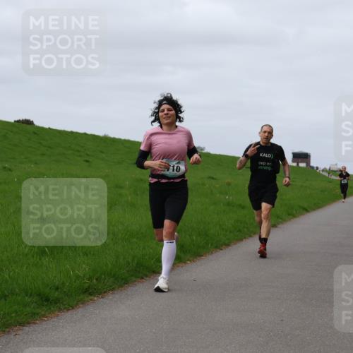 04.05.2025 - 8. Wedeler Halbmarathon Yannick Fuchs http://msf.ph/oto/7829497 04.05.2025 11:36:42 Laufen 10 meine-sportfotos.de