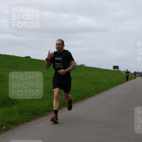 04.05.2025 - 8. Wedeler Halbmarathon Yannick Fuchs http://msf.ph/oto/7829526 04.05.2025 11:36:44 Laufen  meine-sportfotos.de