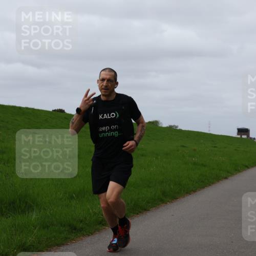 04.05.2025 - 8. Wedeler Halbmarathon Yannick Fuchs http://msf.ph/oto/7829533 04.05.2025 11:36:44 Laufen  meine-sportfotos.de