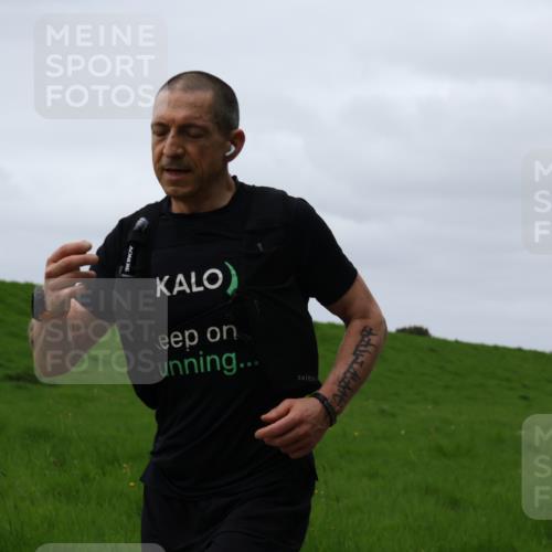 04.05.2025 - 8. Wedeler Halbmarathon Yannick Fuchs http://msf.ph/oto/7829558 04.05.2025 11:36:45 Laufen  meine-sportfotos.de