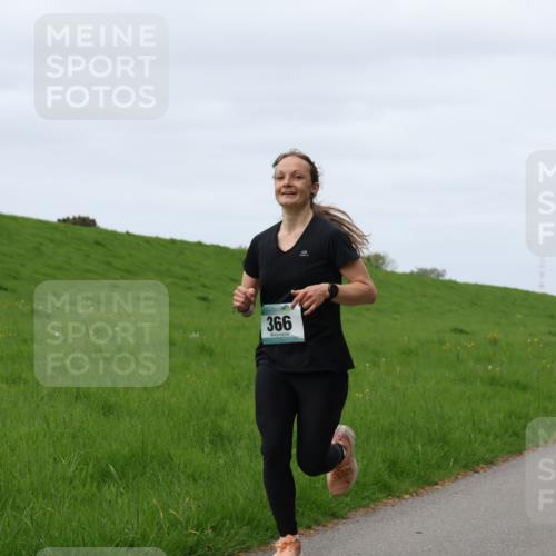 04.05.2025 - 8. Wedeler Halbmarathon Yannick Fuchs http://msf.ph/oto/7829621 04.05.2025 11:36:53 Laufen 366 meine-sportfotos.de