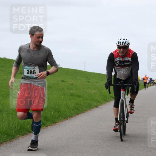 04.05.2025 - 8. Wedeler Halbmarathon Yannick Fuchs http://msf.ph/oto/7829782 04.05.2025 11:37:05 Laufen 286 meine-sportfotos.de