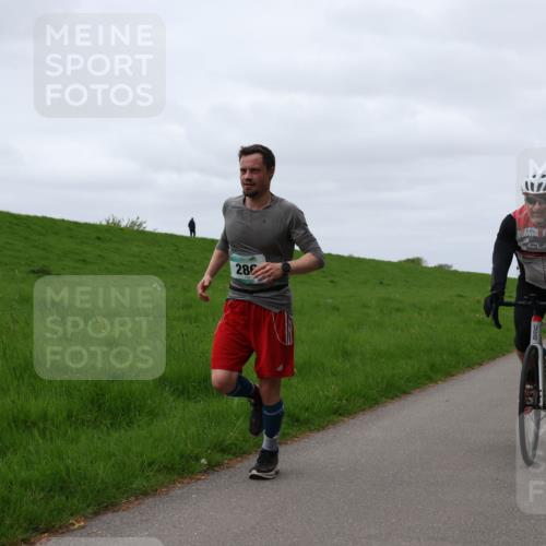 04.05.2025 - 8. Wedeler Halbmarathon Yannick Fuchs http://msf.ph/oto/7829790 04.05.2025 11:37:06 Laufen 28 meine-sportfotos.de