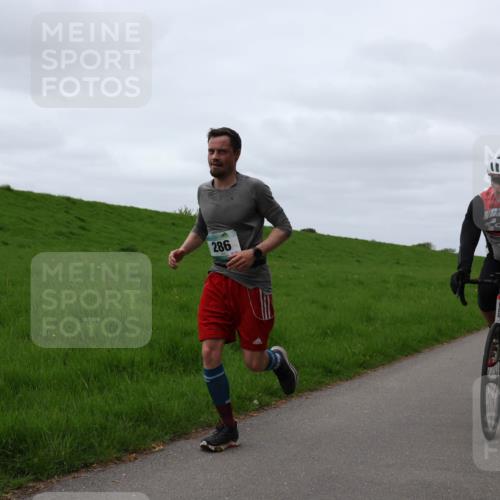 04.05.2025 - 8. Wedeler Halbmarathon Yannick Fuchs http://msf.ph/oto/7829799 04.05.2025 11:37:06 Laufen 286 meine-sportfotos.de