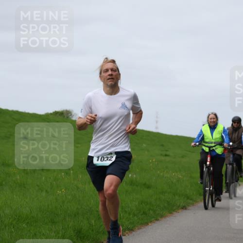 04.05.2025 - 8. Wedeler Halbmarathon Yannick Fuchs http://msf.ph/oto/7829989 04.05.2025 11:37:27 Laufen 1032 meine-sportfotos.de