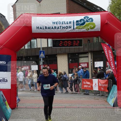 04.05.2025 - 8. Wedeler Halbmarathon Felixshl http://msf.ph/oto/7830103 04.05.2025 12:09:30 Ziel 36, 253, 1145 meine-sportfotos.de