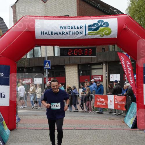 04.05.2025 - 8. Wedeler Halbmarathon Felixshl http://msf.ph/oto/7830118 04.05.2025 12:09:31 Ziel 36, 1145 meine-sportfotos.de