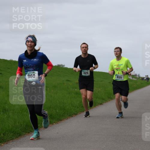 04.05.2025 - 8. Wedeler Halbmarathon Yannick Fuchs http://msf.ph/oto/7830236 04.05.2025 11:37:43 Laufen 960, 325, 935 meine-sportfotos.de