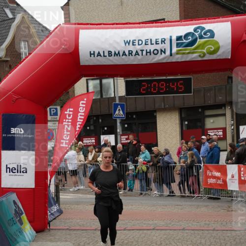 04.05.2025 - 8. Wedeler Halbmarathon Felixshl http://msf.ph/oto/7830262 04.05.2025 12:09:43 Ziel 135 meine-sportfotos.de