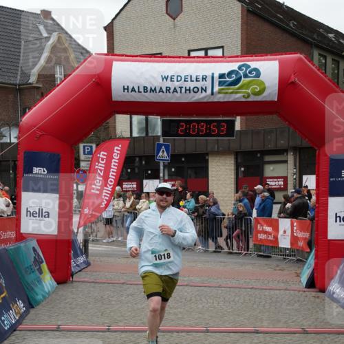 04.05.2025 - 8. Wedeler Halbmarathon Felixshl http://msf.ph/oto/7830339 04.05.2025 12:09:51 Ziel 1018 meine-sportfotos.de