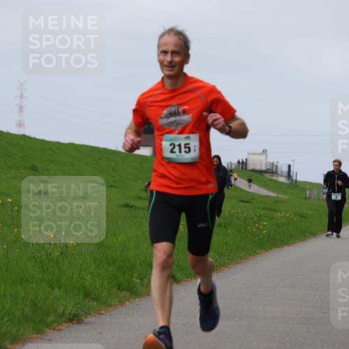 04.05.2025 - 8. Wedeler Halbmarathon Yannick Fuchs http://msf.ph/oto/7830432 04.05.2025 11:38:46 Laufen 215, 872 meine-sportfotos.de