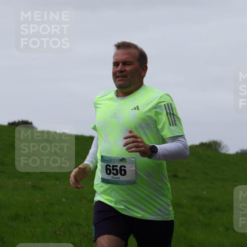 04.05.2025 - 8. Wedeler Halbmarathon Yannick Fuchs http://msf.ph/oto/7830433 04.05.2025 11:19:08 Laufen 86, 656 meine-sportfotos.de