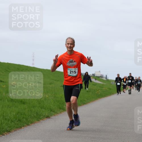 04.05.2025 - 8. Wedeler Halbmarathon Yannick Fuchs http://msf.ph/oto/7830438 04.05.2025 11:38:46 Laufen 215 meine-sportfotos.de