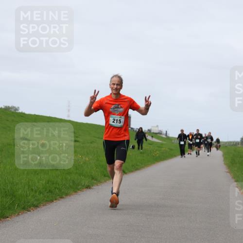 04.05.2025 - 8. Wedeler Halbmarathon Yannick Fuchs http://msf.ph/oto/7830442 04.05.2025 11:38:46 Laufen 215 meine-sportfotos.de