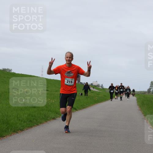 04.05.2025 - 8. Wedeler Halbmarathon Yannick Fuchs http://msf.ph/oto/7830446 04.05.2025 11:38:46 Laufen 215 meine-sportfotos.de