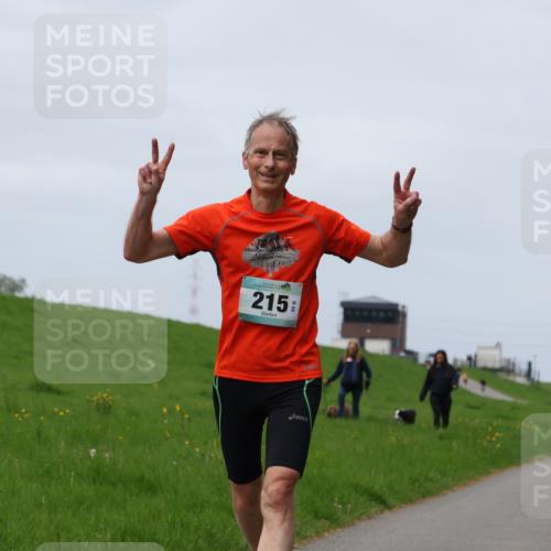 04.05.2025 - 8. Wedeler Halbmarathon Yannick Fuchs http://msf.ph/oto/7830457 04.05.2025 11:38:47 Laufen 215 meine-sportfotos.de