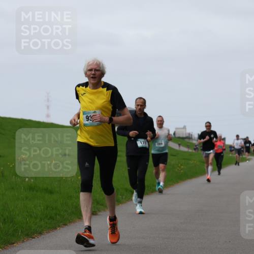04.05.2025 - 8. Wedeler Halbmarathon Yannick Fuchs http://msf.ph/oto/7830508 04.05.2025 11:19:18 Laufen 93, 177, 289 meine-sportfotos.de