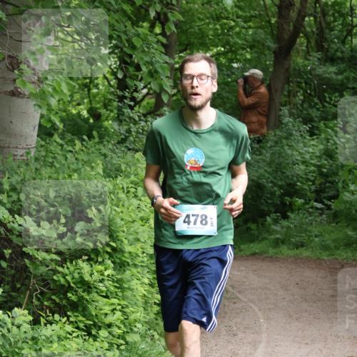 04.05.2025 - 8. Wedeler Halbmarathon Lena Gebhardt http://msf.ph/oto/7830631 04.05.2025 11:15:06 Laufen 56, 478 meine-sportfotos.de