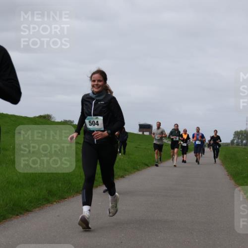 04.05.2025 - 8. Wedeler Halbmarathon Yannick Fuchs http://msf.ph/oto/7830660 04.05.2025 11:39:06 Laufen 810, 872, 504 meine-sportfotos.de