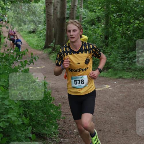 04.05.2025 - 8. Wedeler Halbmarathon Lena Gebhardt http://msf.ph/oto/7830685 04.05.2025 11:15:26 Laufen 578 meine-sportfotos.de