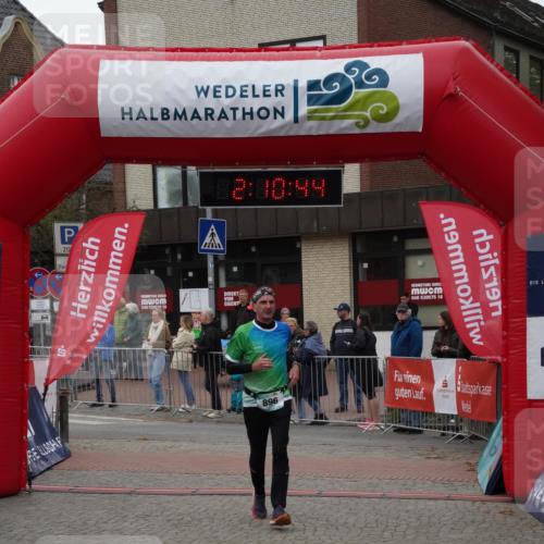 04.05.2025 - 8. Wedeler Halbmarathon Felixshl http://msf.ph/oto/7830760 04.05.2025 12:10:42 Ziel 896 meine-sportfotos.de