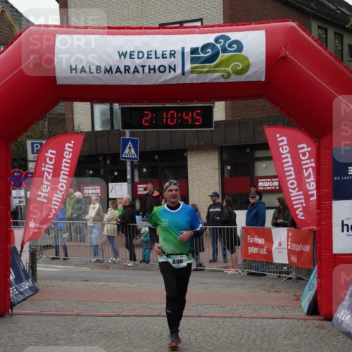 04.05.2025 - 8. Wedeler Halbmarathon Felixshl http://msf.ph/oto/7830784 04.05.2025 12:10:43 Ziel 896 meine-sportfotos.de