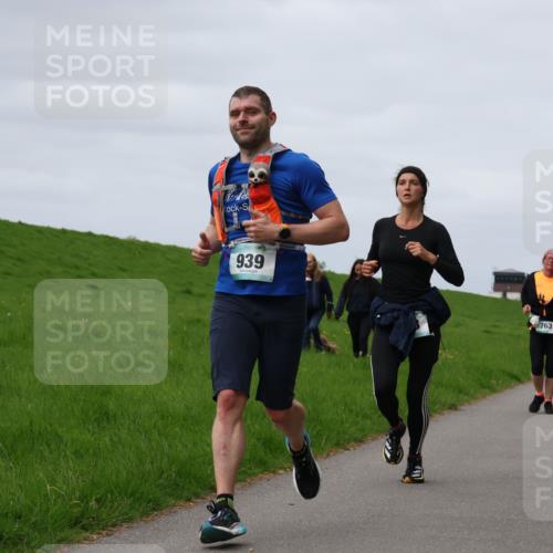 04.05.2025 - 8. Wedeler Halbmarathon Yannick Fuchs http://msf.ph/oto/7830788 04.05.2025 11:39:15 Laufen 939, 763 meine-sportfotos.de