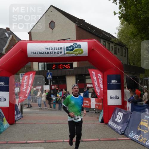 04.05.2025 - 8. Wedeler Halbmarathon Felixshl http://msf.ph/oto/7830832 04.05.2025 12:10:44 Ziel 896 meine-sportfotos.de