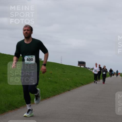 04.05.2025 - 8. Wedeler Halbmarathon Yannick Fuchs http://msf.ph/oto/7831046 04.05.2025 11:39:33 Laufen 400 meine-sportfotos.de