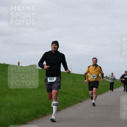 04.05.2025 - 8. Wedeler Halbmarathon Yannick Fuchs http://msf.ph/oto/7831452 04.05.2025 11:40:28 Laufen 461, 852 meine-sportfotos.de