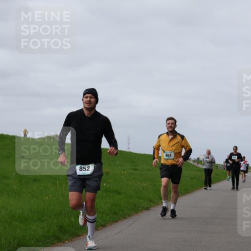04.05.2025 - 8. Wedeler Halbmarathon Yannick Fuchs http://msf.ph/oto/7831457 04.05.2025 11:40:29 Laufen 852, 461 meine-sportfotos.de