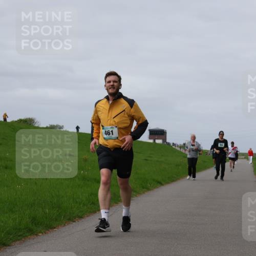 04.05.2025 - 8. Wedeler Halbmarathon Yannick Fuchs http://msf.ph/oto/7831468 04.05.2025 11:40:30 Laufen 461 meine-sportfotos.de