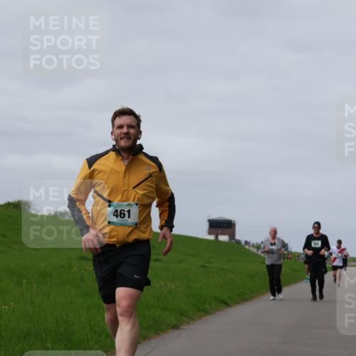 04.05.2025 - 8. Wedeler Halbmarathon Yannick Fuchs http://msf.ph/oto/7831485 04.05.2025 11:40:30 Laufen 461 meine-sportfotos.de