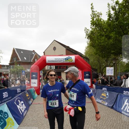 04.05.2025 - 8. Wedeler Halbmarathon Felixshl http://msf.ph/oto/7831806 04.05.2025 12:12:50 Ziel 223, 261 meine-sportfotos.de